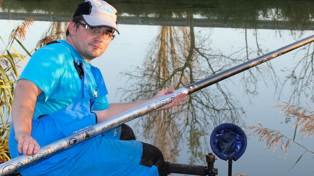 festival_carassin_garbolino_peche au coup_canal_marennes_carassin_carpe_gmax_diamant_canne diamant en action