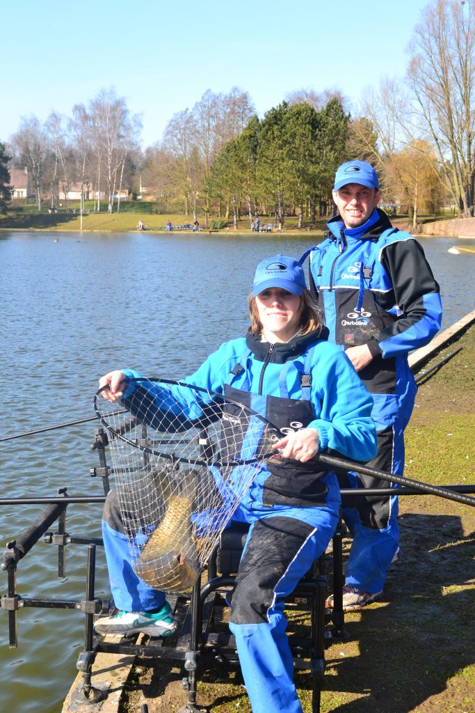 Visje Krystof Huts et Madame avec une magnifique carpe prise au printemps