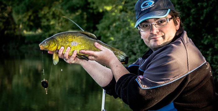 pêche au method feeder en rivière lente