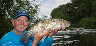 peche de chevesne au coup rivière Avon