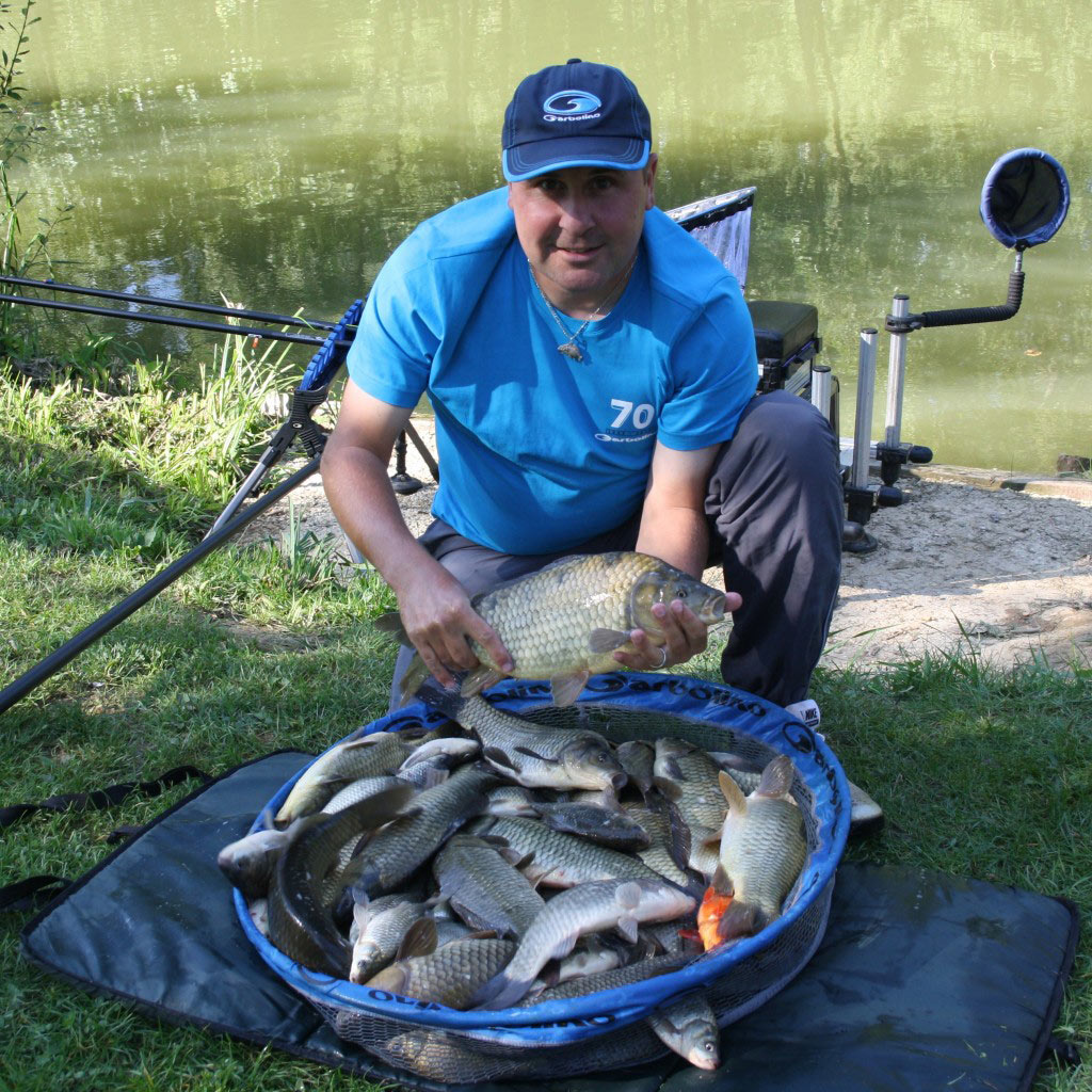 laurent-emonet-carpe-coup-garbolino-3-pêche coup F1-carassins-poisson rouge-carpodrome-bussiares