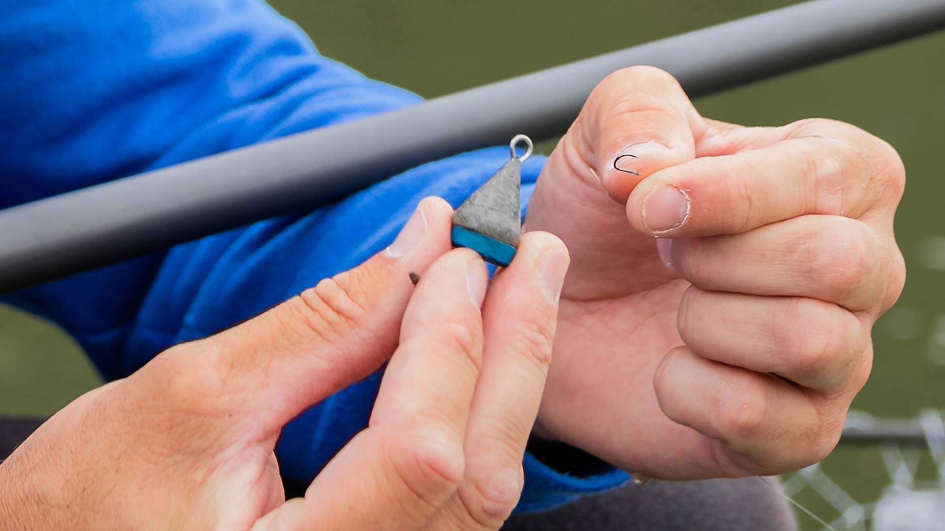 une sonde pyramidale lourde pour peche canal