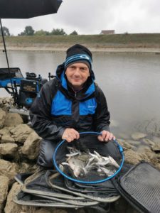 Entrainements championnat du monde pêche au coup