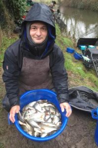 Grosses pêches de gardons en hiver