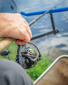 Pêche au feeder à la carpe